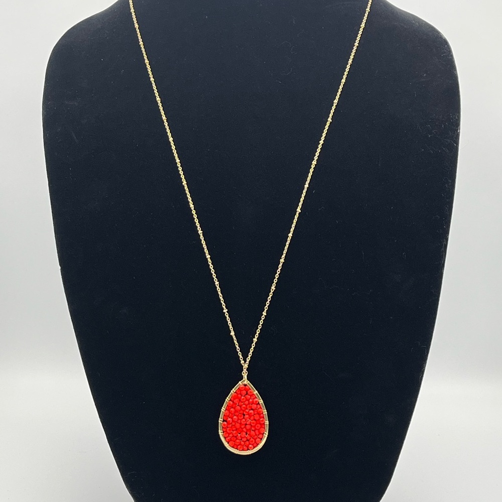 Red Teardrop Pendant Necklace – Bold Statement Style, Gold Tone Chain
